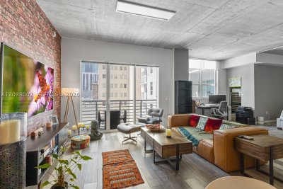 Loft Downtown II Apt #1008