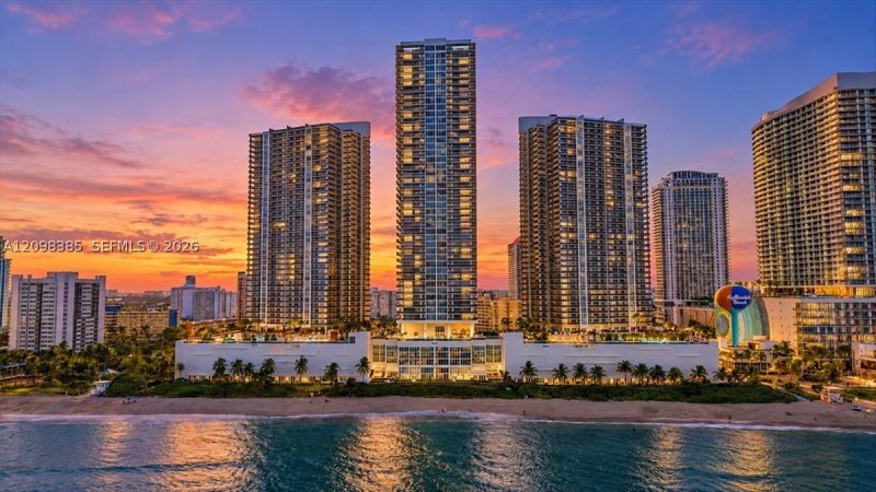 Condo for sale at Beach Club Two 3607
