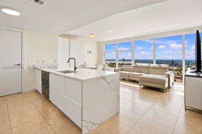 Comprar apartamento en Beach Club Two 3607