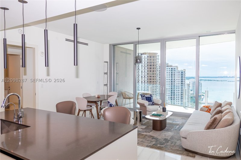 Alquiler de apartamento en Aston Martin Residences 2606W