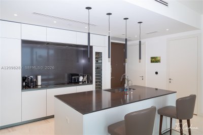 Alquiler de apartamento en Aston Martin Residences 2606W