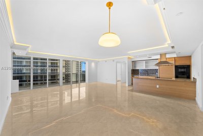Comprar apartamento en Beach Club Three 3805