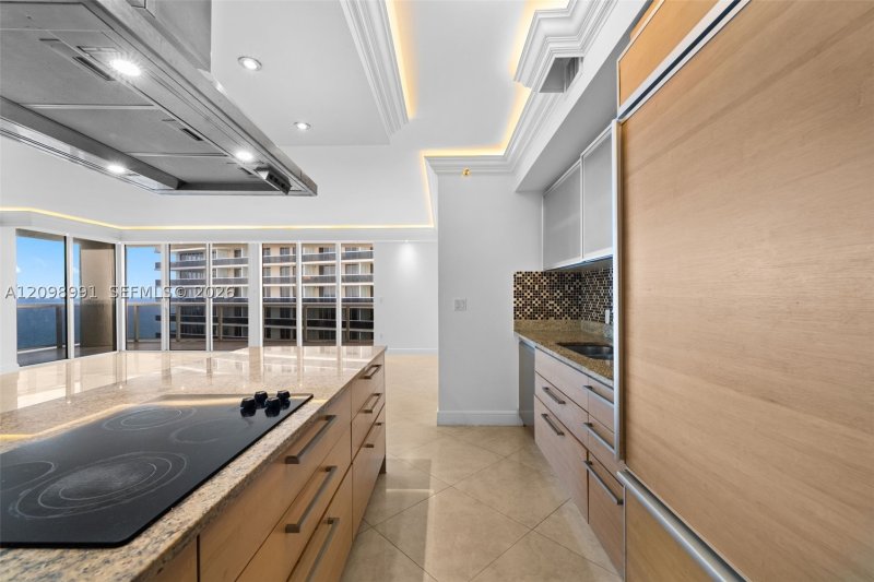 Comprar apartamento en Beach Club Three 3805