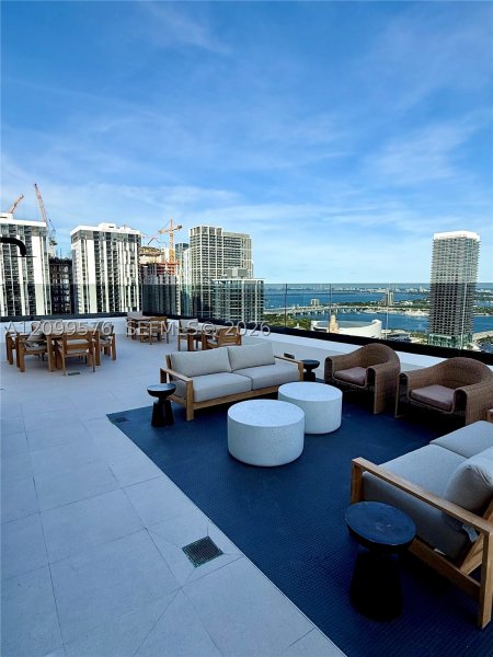Comprar apartamento en District 225 1604