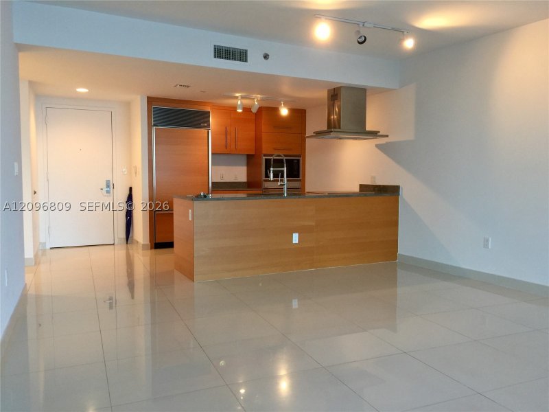 Comprar apartamento no Icon Brickell Tower I 617