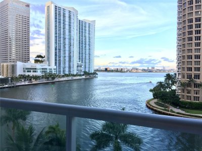 Comprar apartamento no Icon Brickell Tower I 617