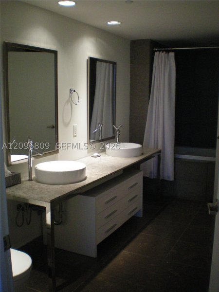 Comprar apartamento no Icon Brickell Tower I 617