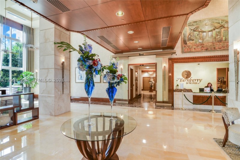 Comprar apartamento en Turnberry On The Green PH-02