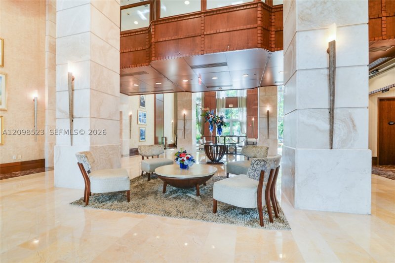 Comprar apartamento en Turnberry On The Green PH-02