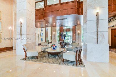 Comprar apartamento en Turnberry On The Green PH-02