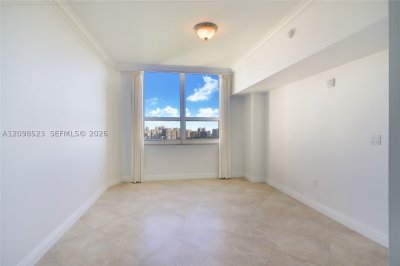 Comprar apartamento en Turnberry On The Green PH-02