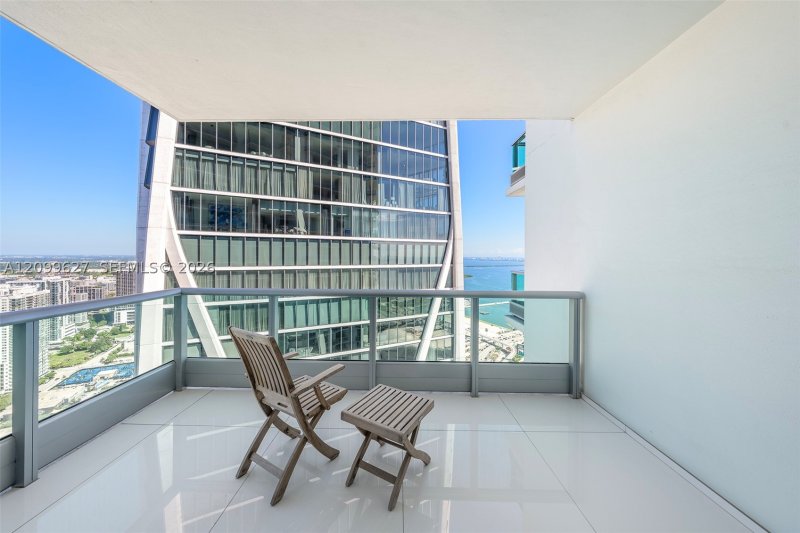 Comprar apartamento no 900 Biscayne 5310