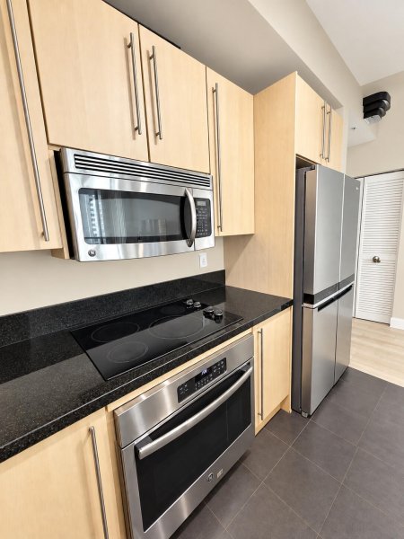 Condo for sale at Axis on Brickell North Tower 2823-N