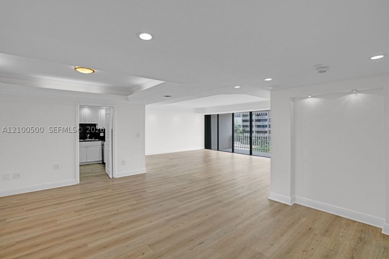 Apartment for rent at Grove Isles Tower II B406