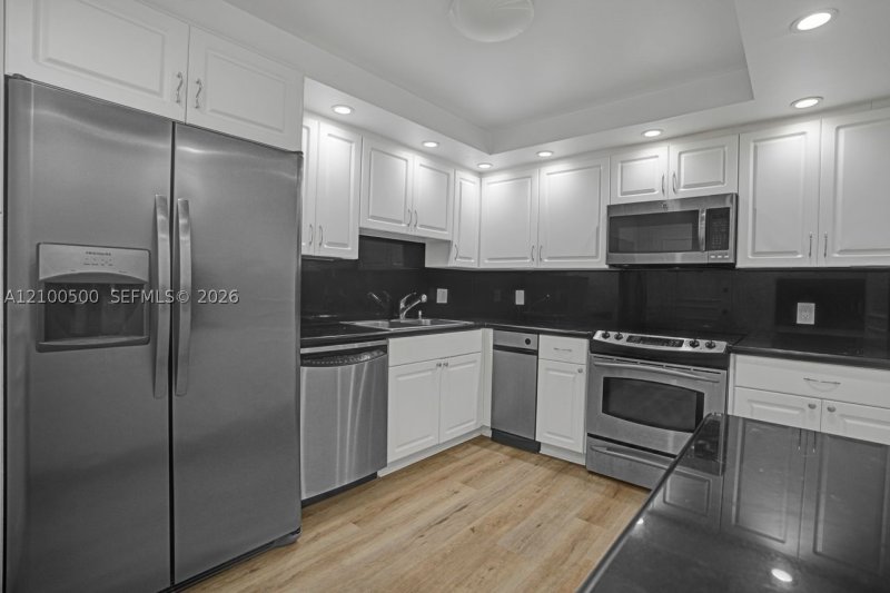 Apartment for rent at Grove Isles Tower II B406