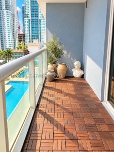 Comprar apartamento en 50 Biscayne 1409
