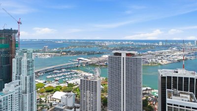 Comprar apartamento en 50 Biscayne 1409