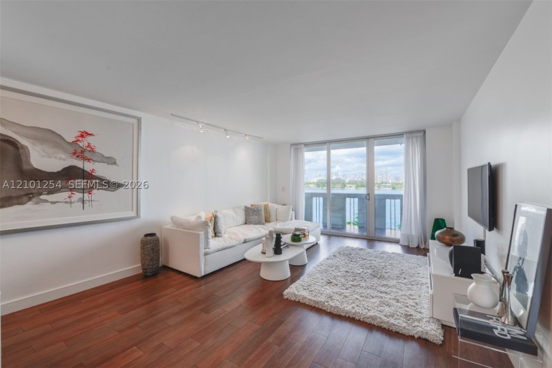 Comprar apartamento en South Bay Club 629
