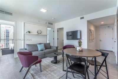 Comprar apartamento no YotelPad Miami 2906