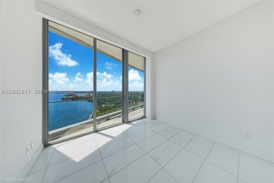 Comprar apartamento en Una Residences at Brickell 3002