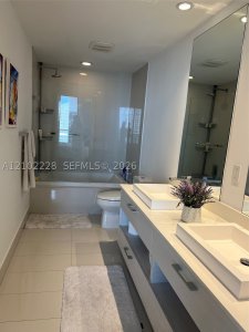 Aluguel de apartamento no Brickell Heights East 2702