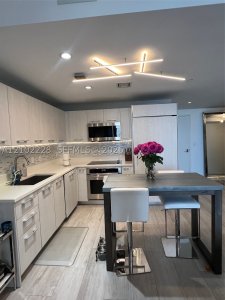 Aluguel de apartamento no Brickell Heights East 2702