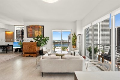 Comprar apartamento no Loft Downtown II 2702