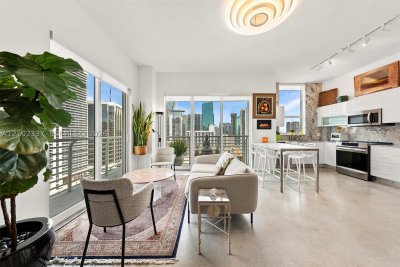 Comprar apartamento no Loft Downtown II 2702