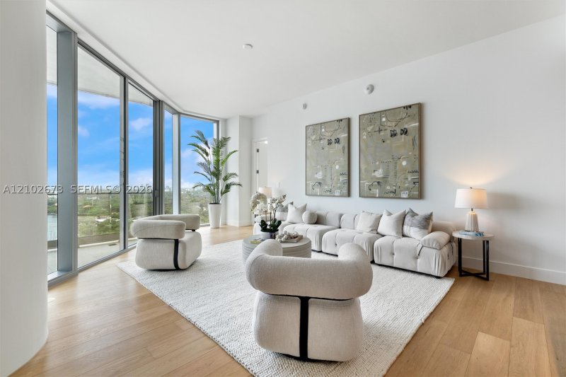 Apartment for rent at Una Residences at Brickell 2003