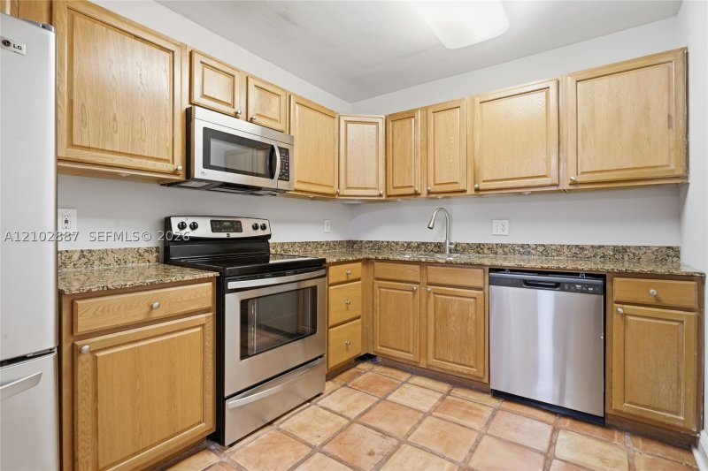 Property photo # 9