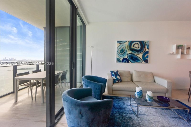 Condo for sale at Gran Paraiso 4206