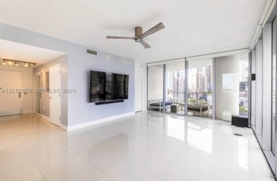 Aluguel de apartamento no The Ivy 1613
