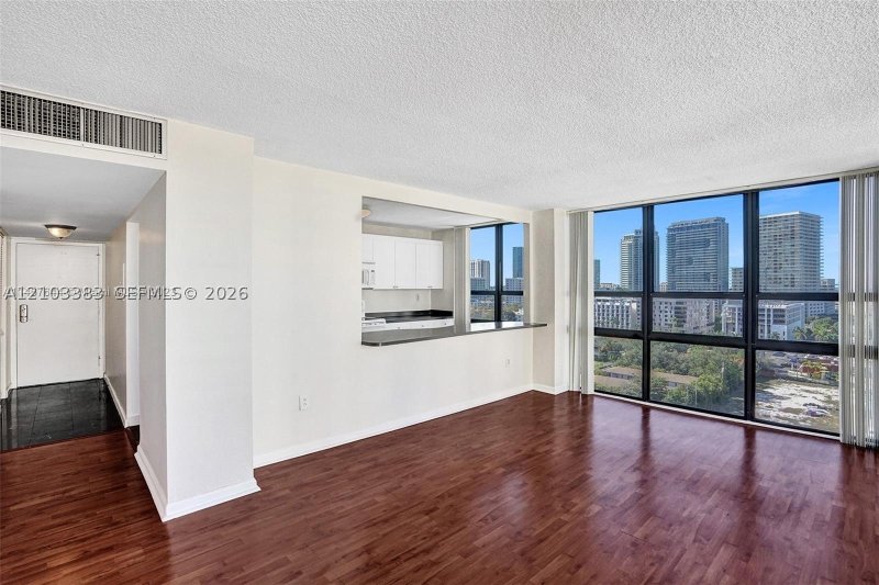Apartment for rent at Charter Club Condos 1423