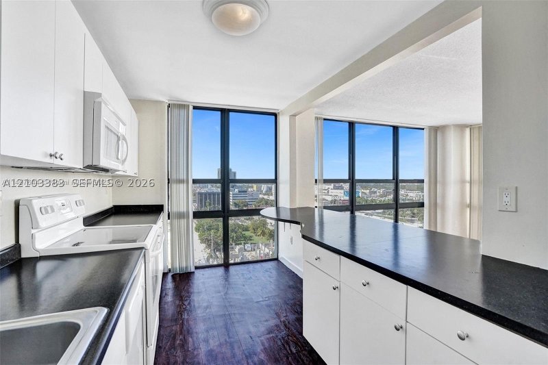 Apartment for rent at Charter Club Condos 1423