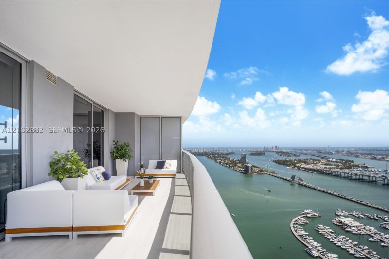 Comprar apartamento en Aria on The Bay 4310