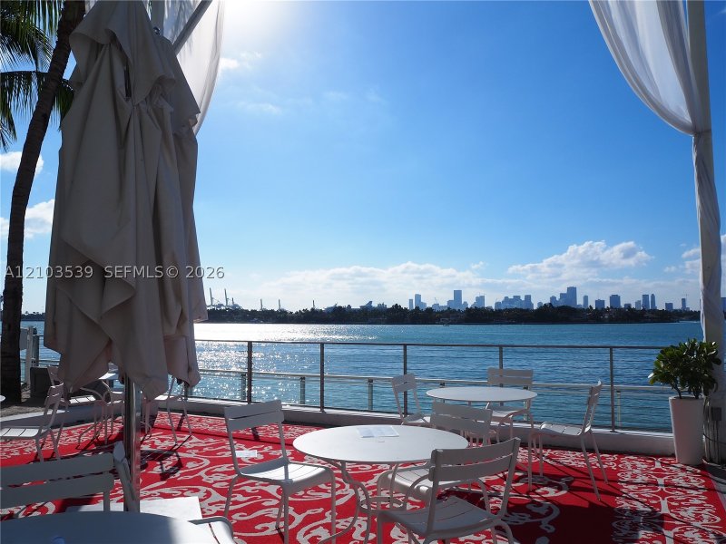 Comprar apartamento no Mondrian 1512