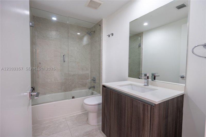 Apartment for rent at Aria on The Bay 3108