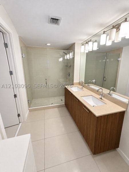 Condo for sale at 5252 Paseo Doral 309