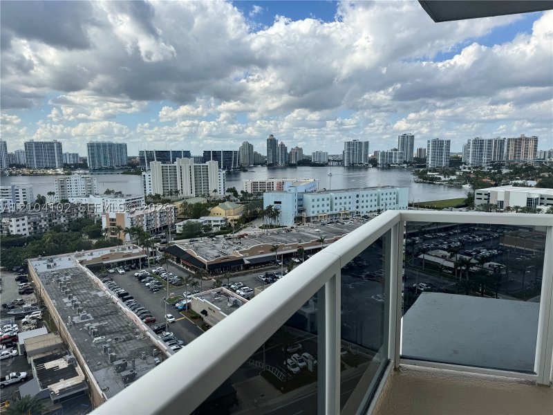 Condo for sale at Trump International Sonesta Beach Resort 1216