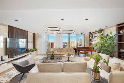 Aluguel de apartamento no Parque Towers at St. Tropez 5-2403