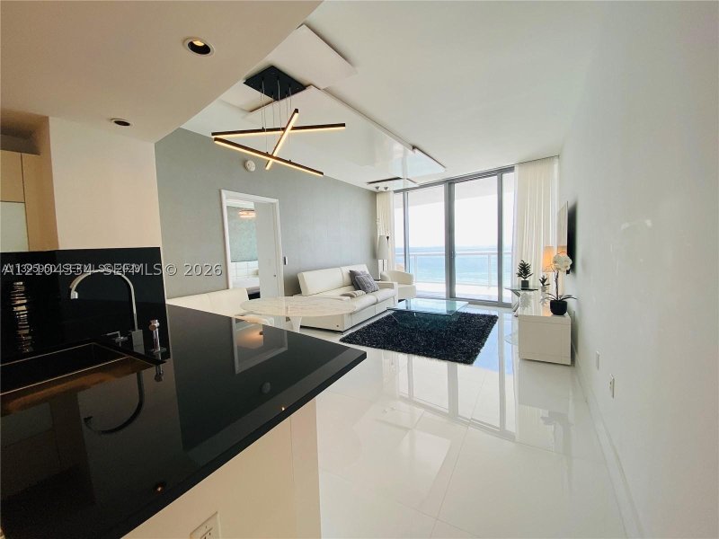 Comprar apartamento en Jade Ocean 907