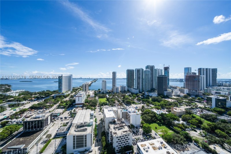 Condo for sale at Midtown Miami 2 PH207