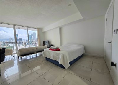 Comprar apartamento en Opera Tower 2808