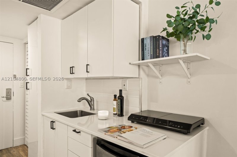 Property photo # 6