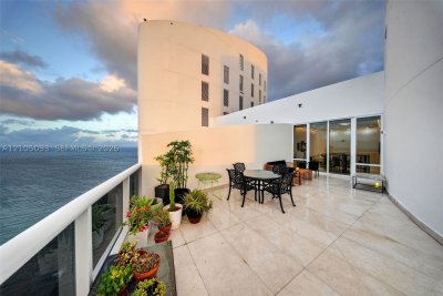 Comprar apartamento en Trump Palace TS-5506