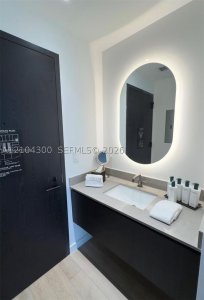 Comprar apartamento en E11EVEN Hotel & Residences 2512B