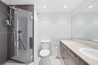 Comprar apartamento no Roney Palace 606