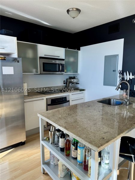Apartment for rent at Latitude On The River 2700