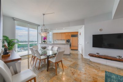 Comprar apartamento en Trump Tower One 3005