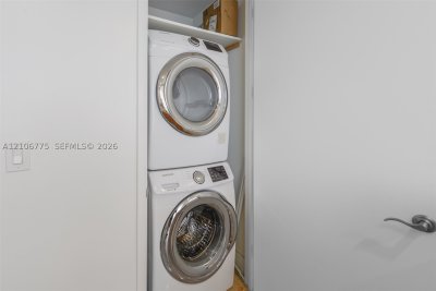 Comprar apartamento en Trump Tower One 3005